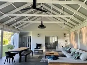 Herschel White Summit zero light heater